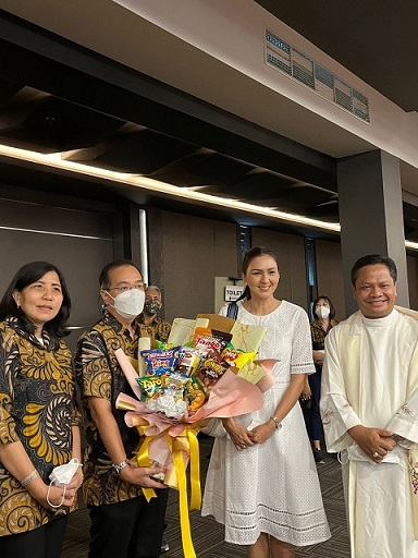 Bintang tamu Donna Agnesia--PAKAI
